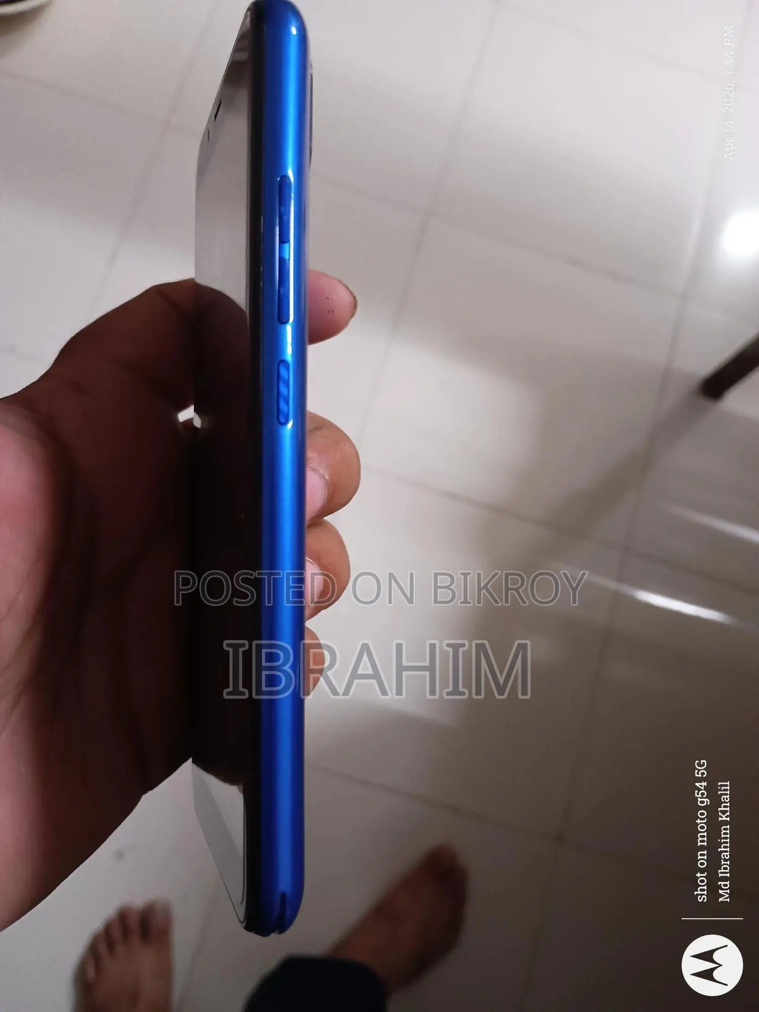 Symphony V139 32 GB Blue