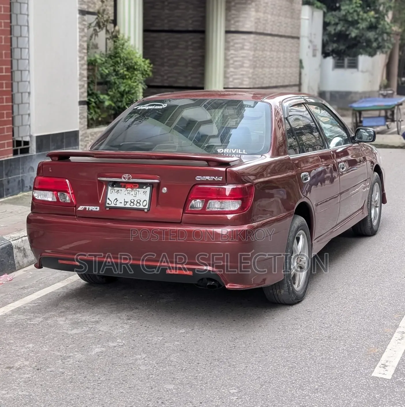 টয়োটা করিনা ১.৫ এফডব্লিউডি সেডান ২০০০ লাল