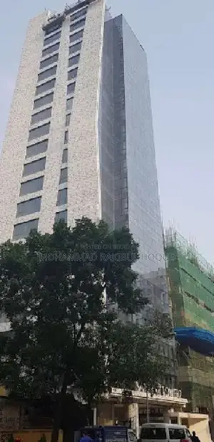 ভাড়ার জন্য বাণিজ্যিক অফিস স্পেস