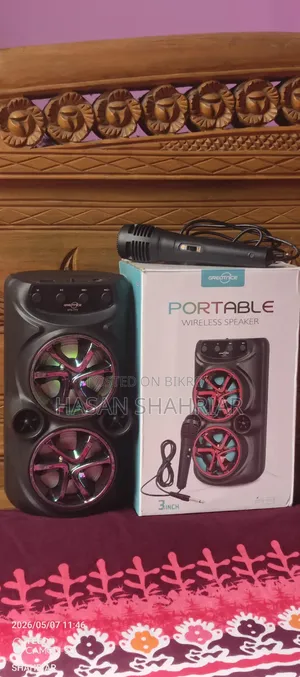 Speaker With Microphone