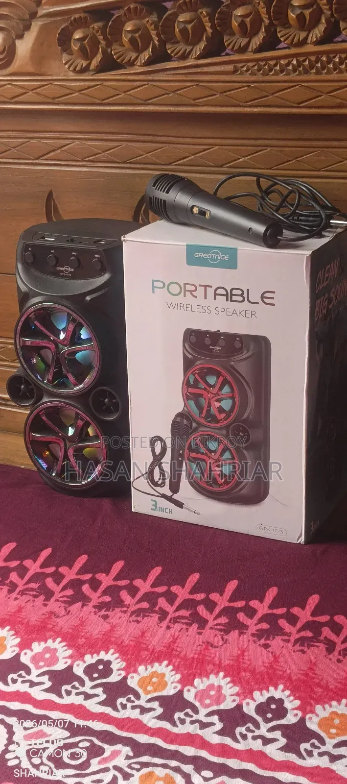 Speaker With Microphone