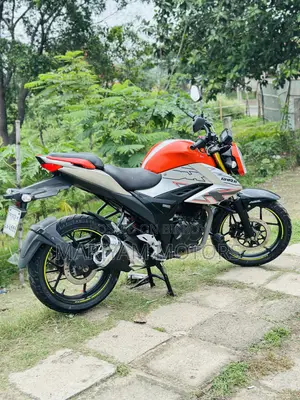 Suzuki Gixxer Fi ABS 2023 Orange