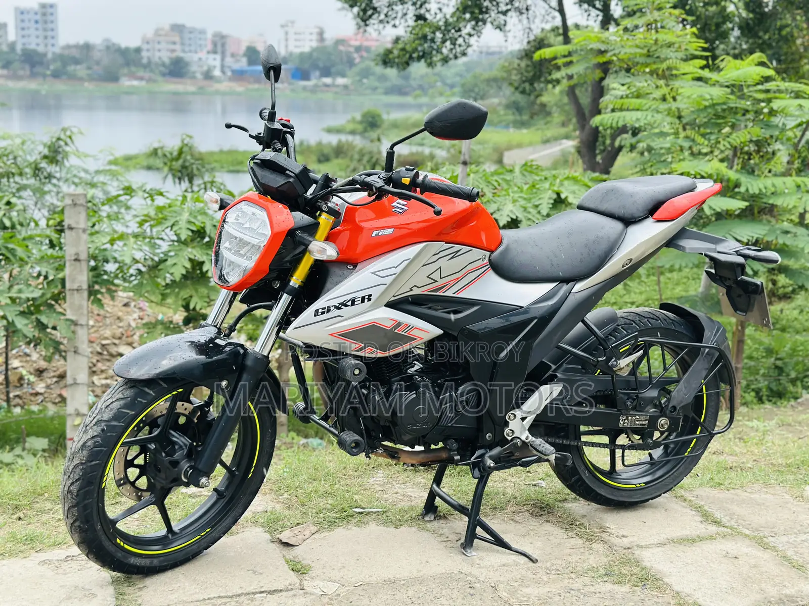 Suzuki Gixxer Fi ABS 2023 Orange