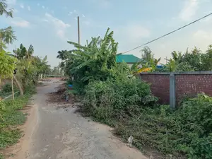 Near 160ft. South Facing, 5 Katha in Sec#22