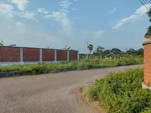 ১৬০ ফুটের কাছে, দক্ষিণমুখী, সেক্টর ৫-এ ৩ কাঠা জমি