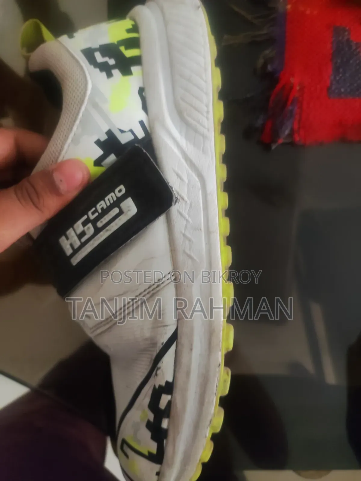 ক্রিকেট জুতো