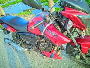 TVS Apache 160 4V 2018 Red