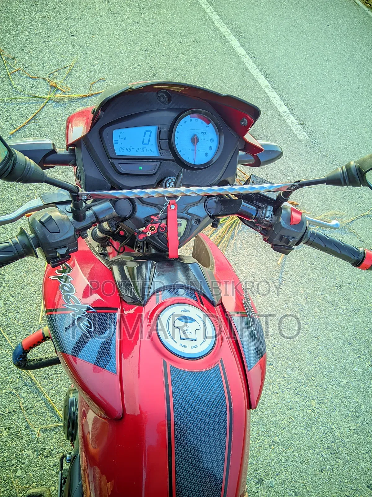 TVS Apache 160 4V 2018 Red