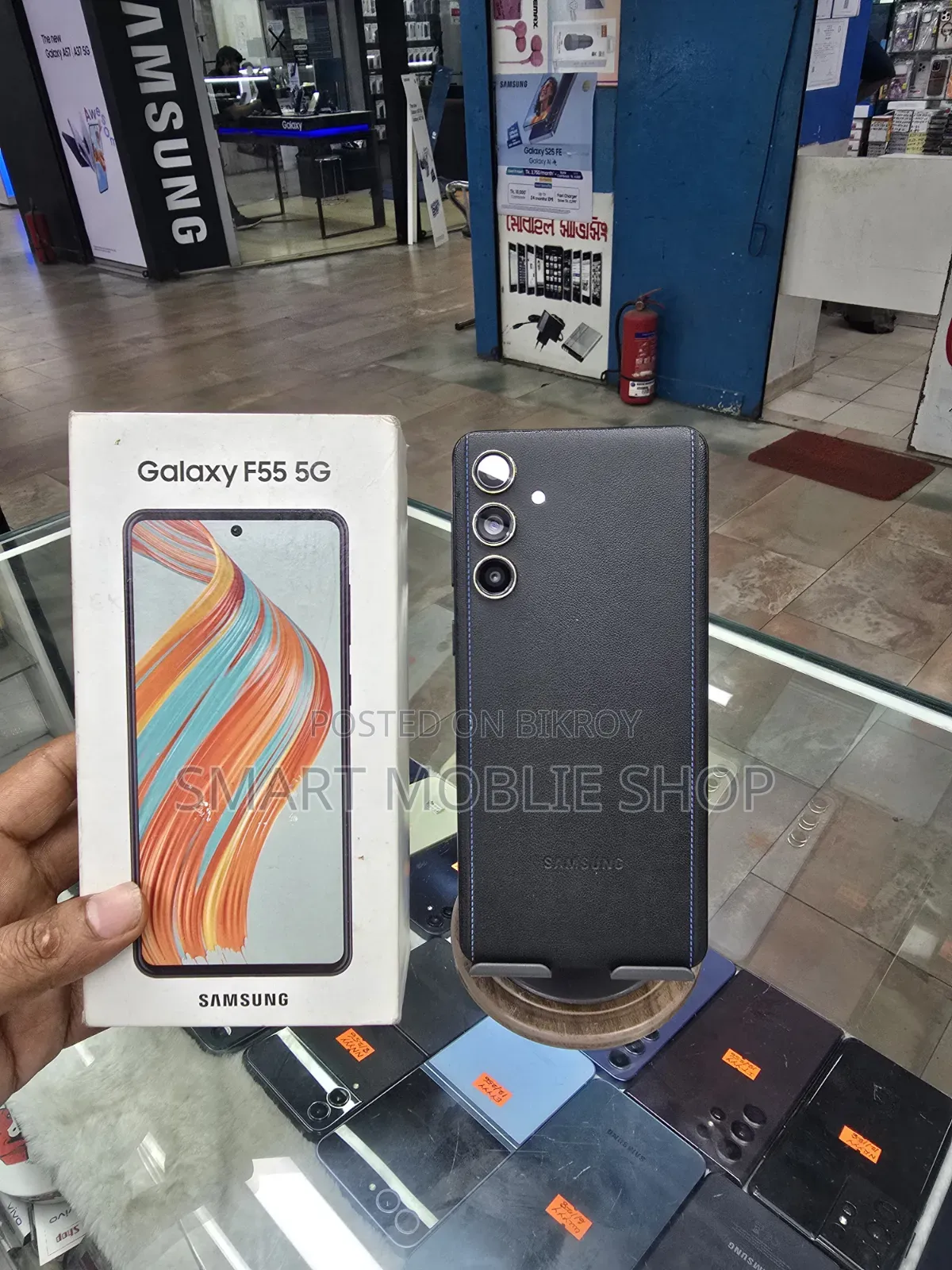 Samsung Galaxy F55 128 GB Black