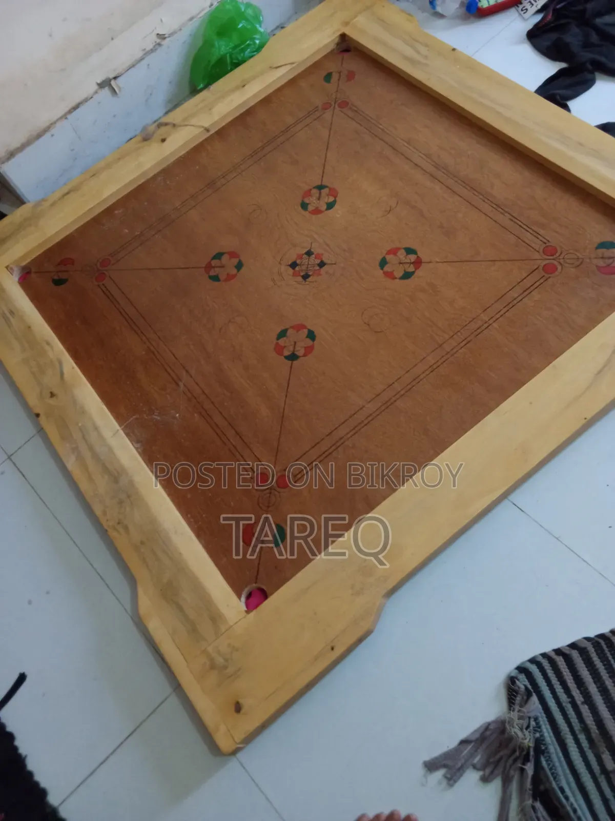 ক্যারাম বোর্ড