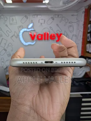 Apple iPhone 11 128 GB White