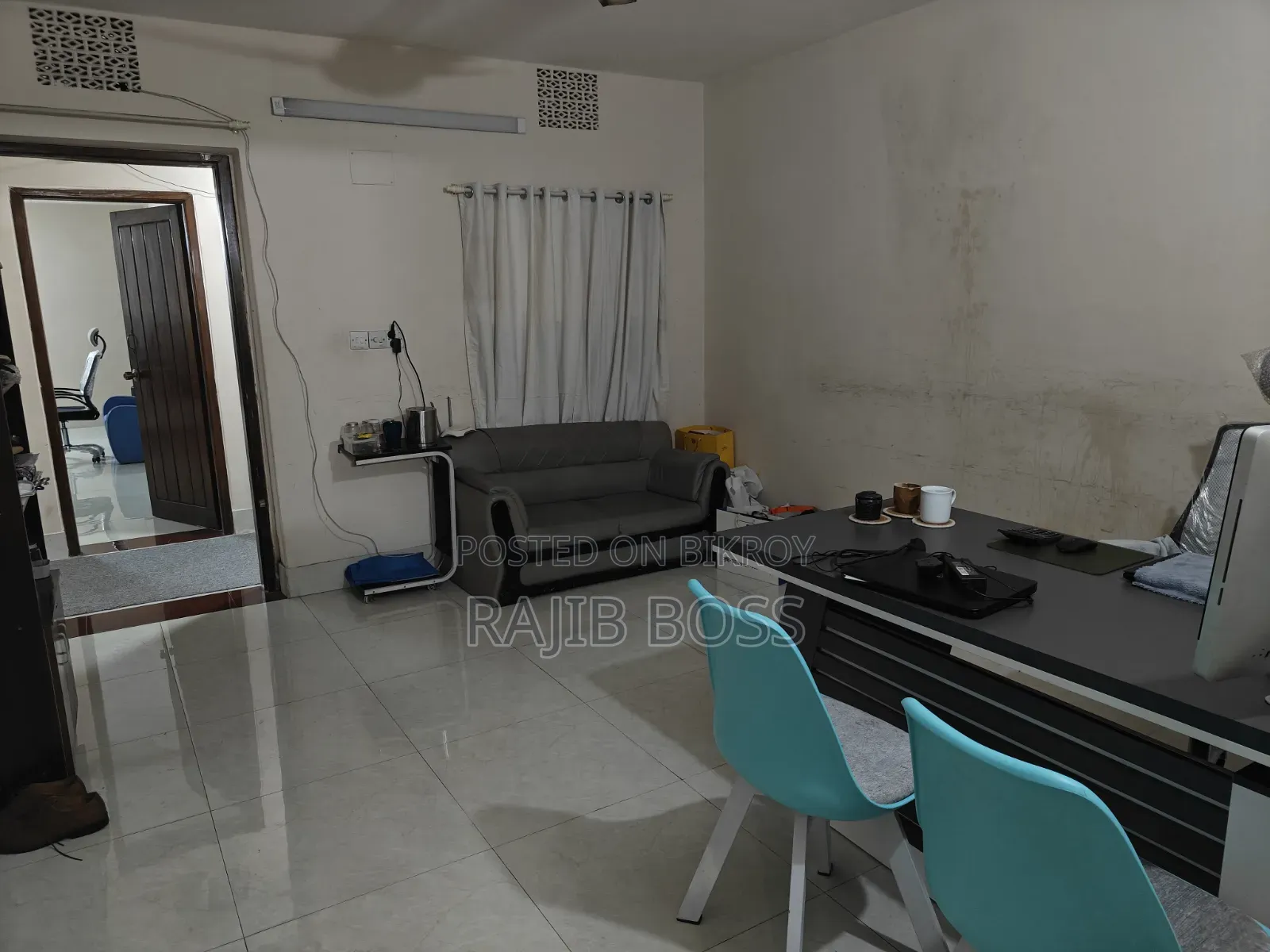 Office Room (Sub-let)