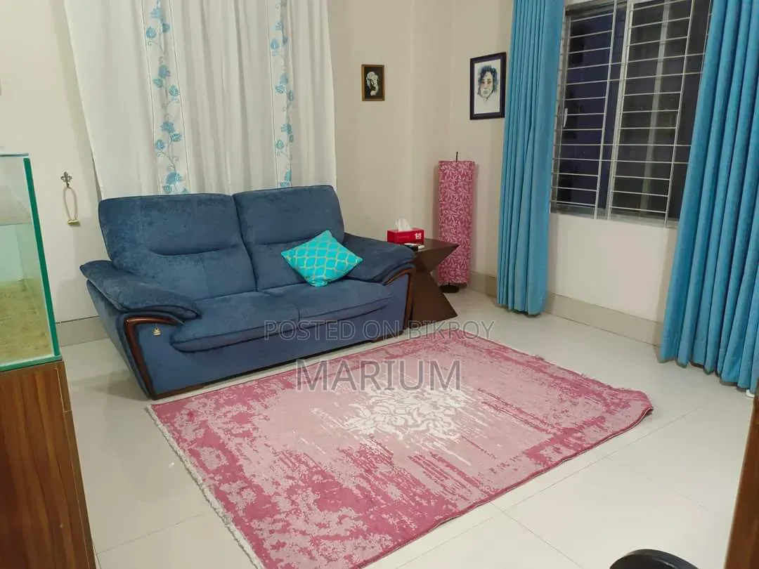 3bdrm Apartment in Awlad Mansion, Basundhara for Rent