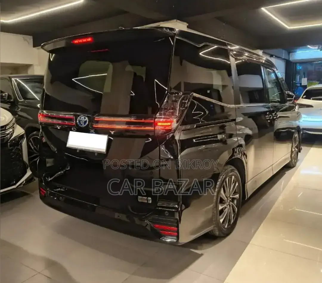 Toyota Noah 2023 Black