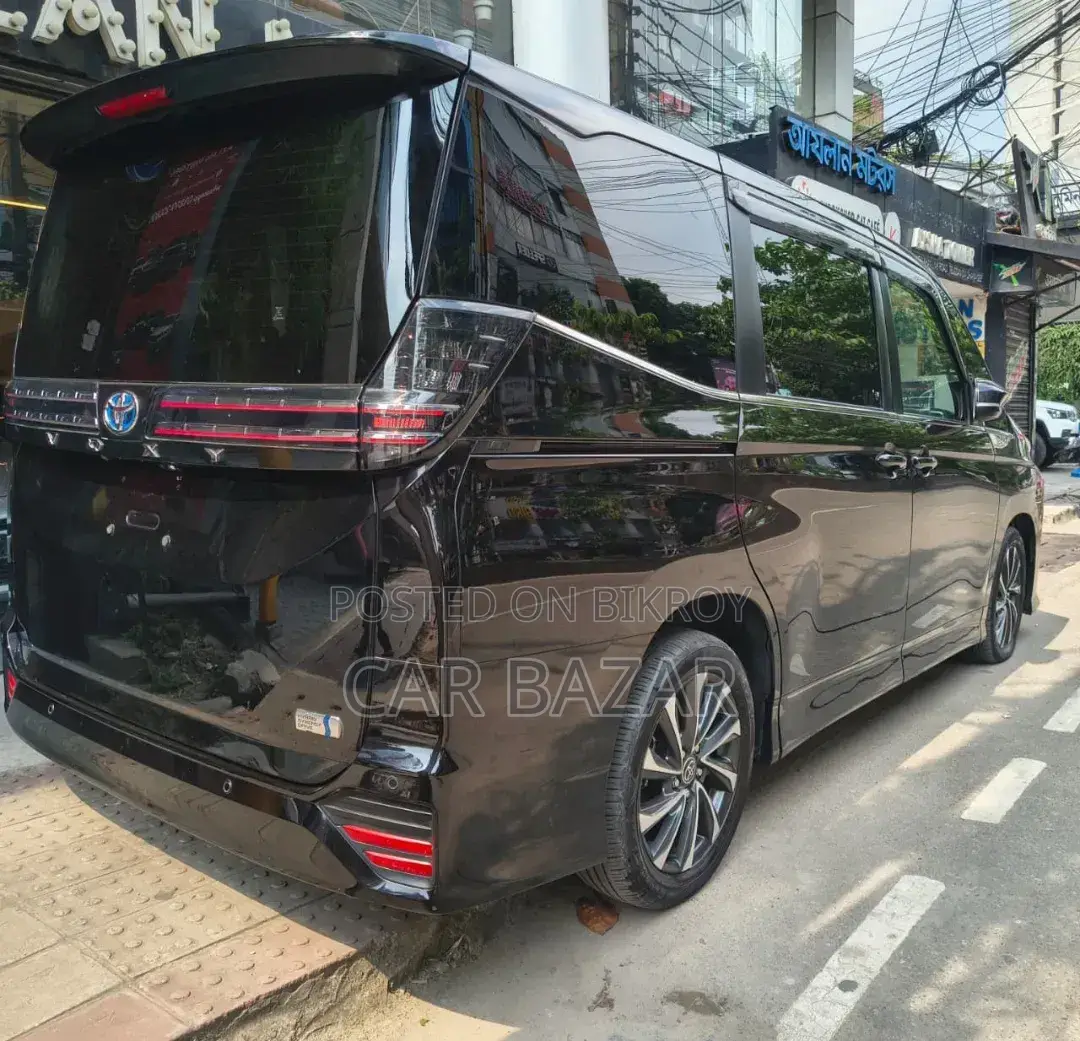 Toyota Noah 2023 Black