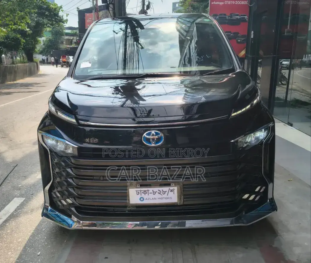 Toyota Noah 2023 Black