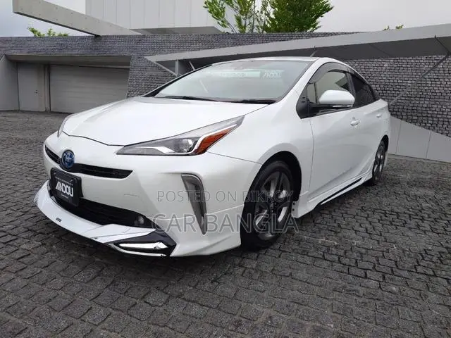 Toyota Prius 2021 Pearl