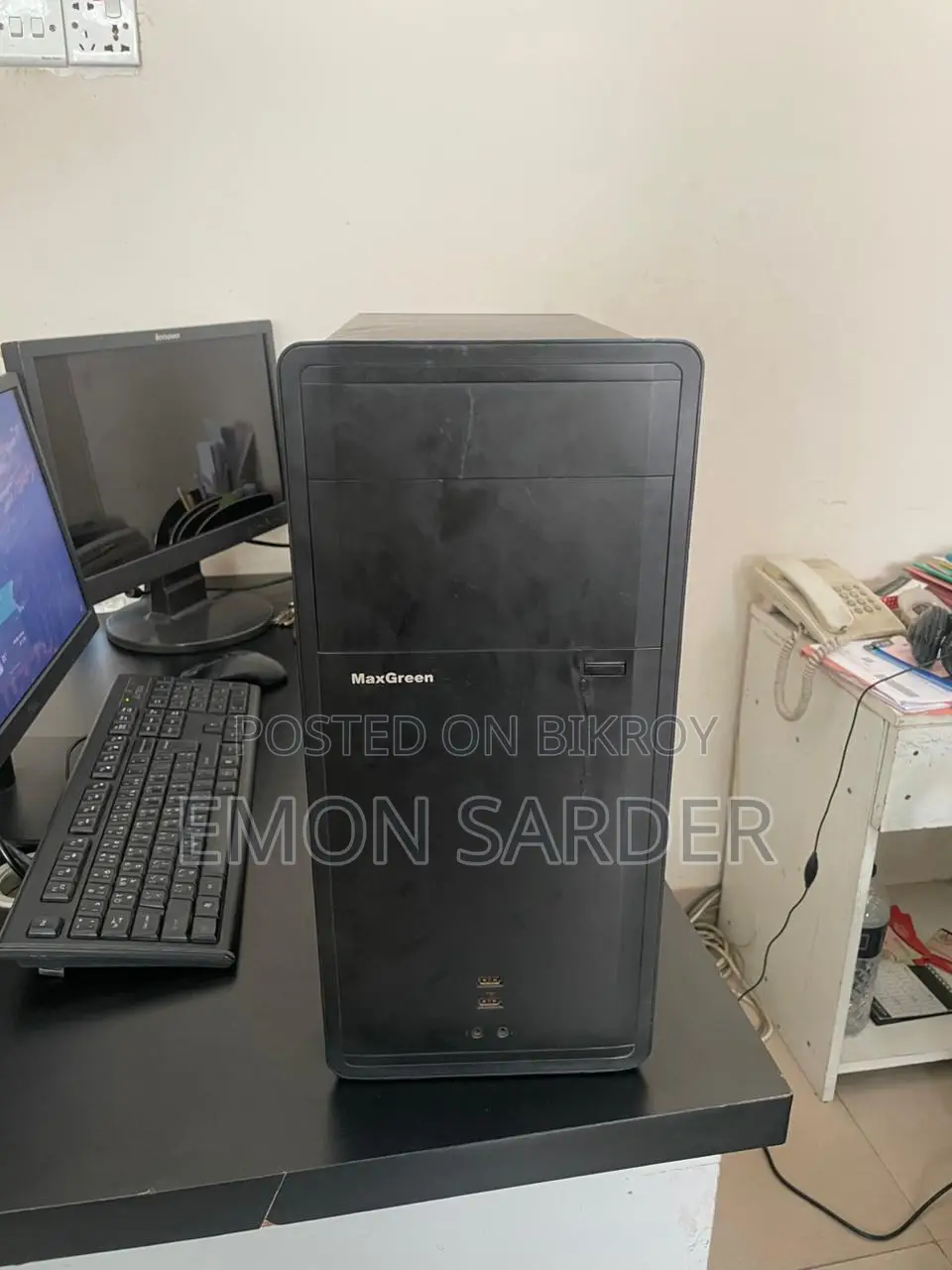 Desktop Computer Lenovo 8GB AMD Ryzen 3 SSD 128GB