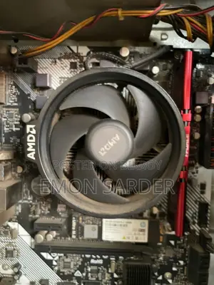 Desktop Computer Lenovo 8GB AMD Ryzen 3 SSD 128GB
