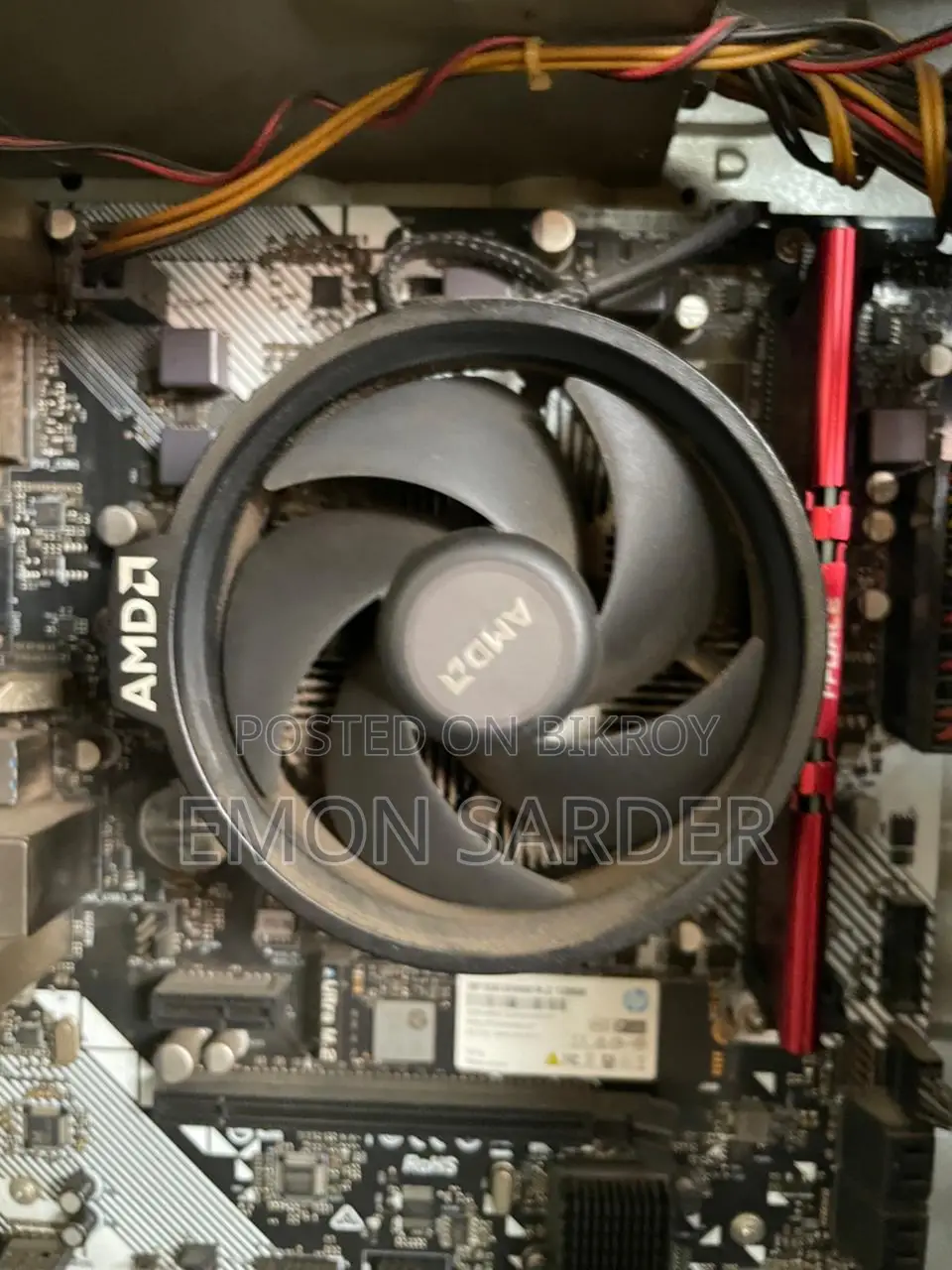 Desktop Computer Lenovo 8GB AMD Ryzen 3 SSD 128GB