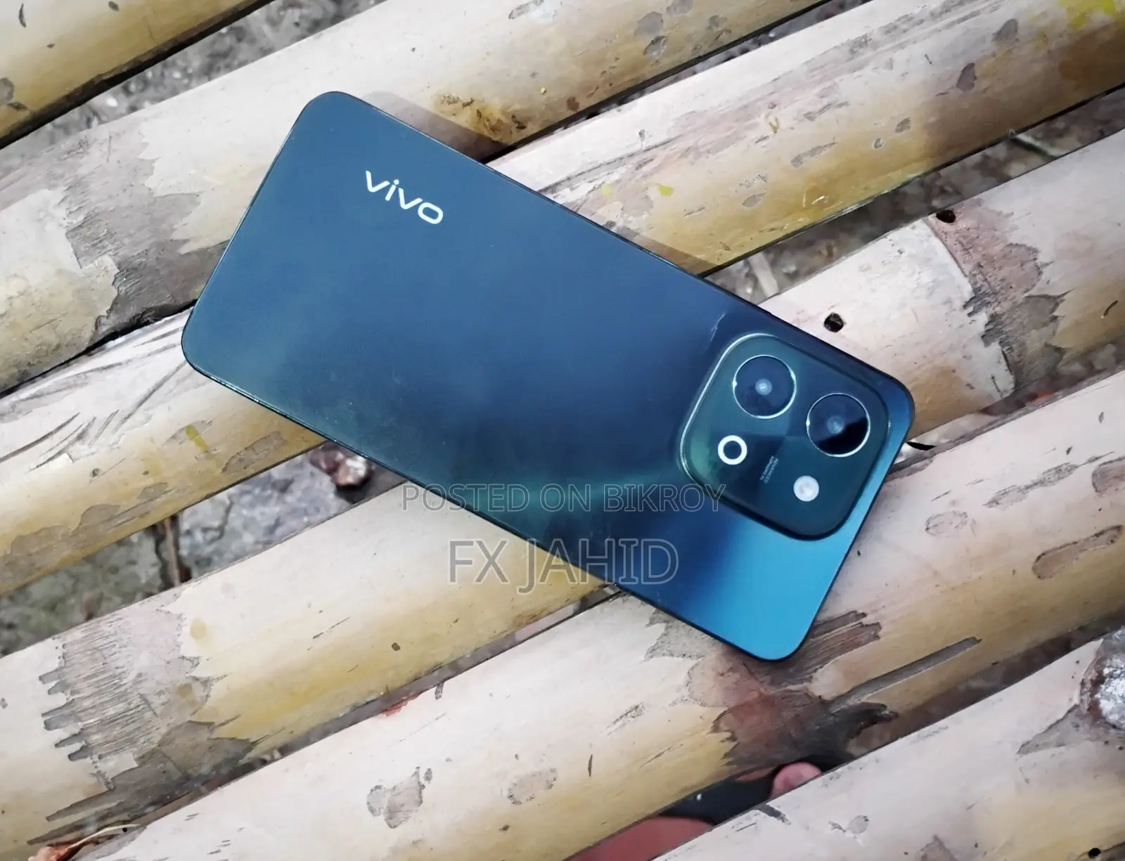 Vivo Y28 8 GB Blue