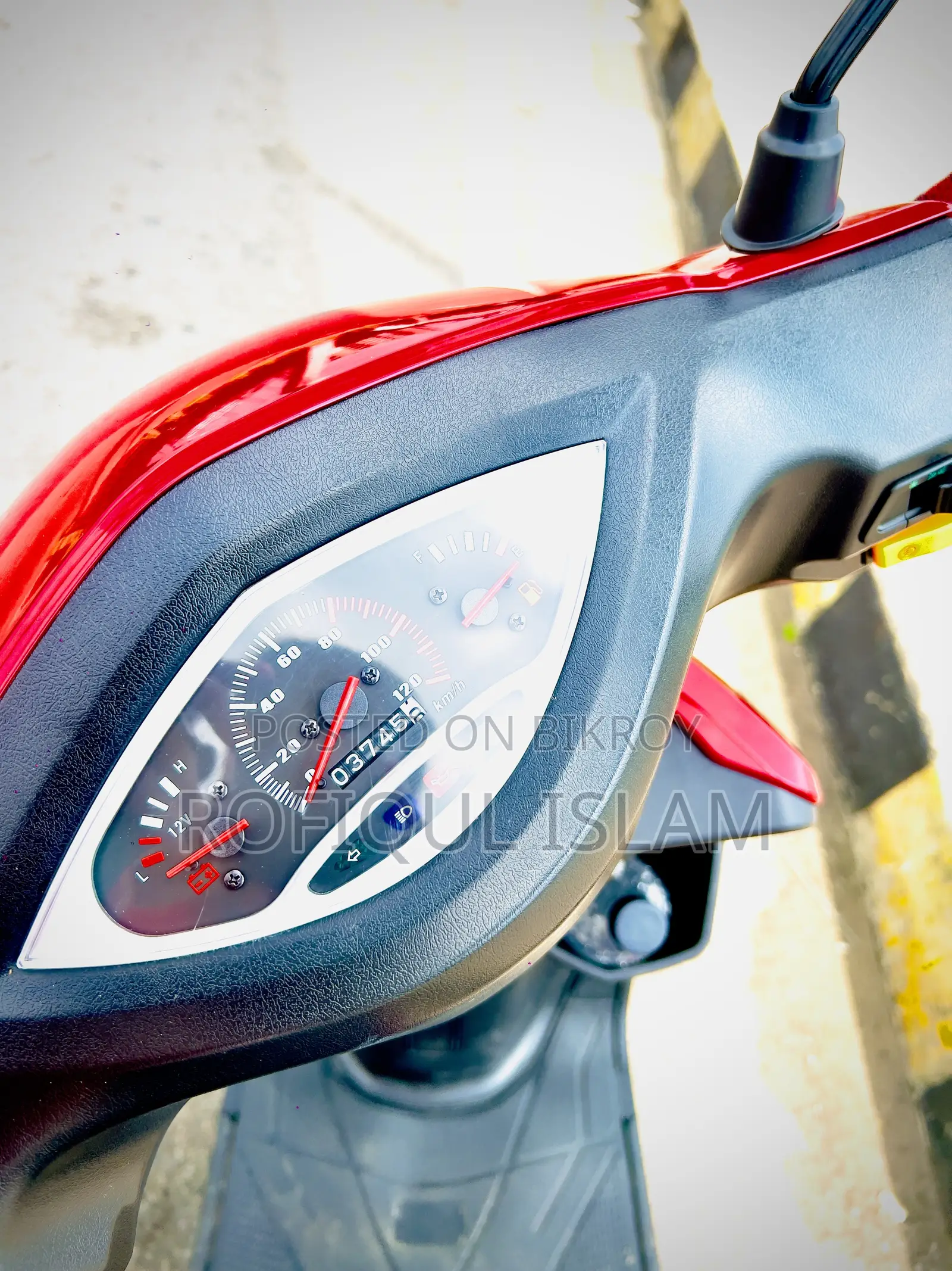 Runner Kite + 110 2025 Red