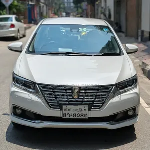 টয়োটা প্রিমিও ১.৫ এফডব্লিউডি ২০১৮ পার্ল