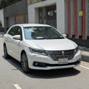 Toyota Premio 1.5 Front-Wheel Drive 2018 Pearl