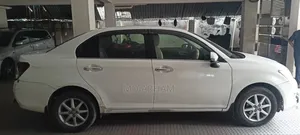 Toyota Axio 1.3 XG 2WD 2013 White