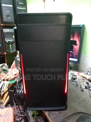 Desktop Computer 4GB Intel Core I7 HDD 500GB