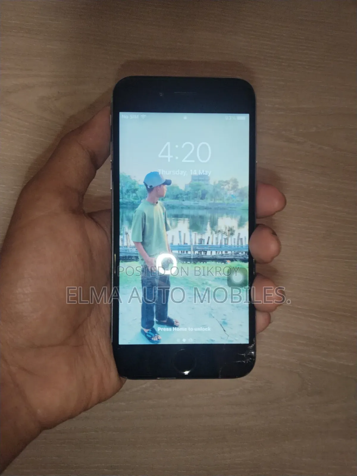 অ্যাপল আইফোন ৬ ৬৪ জিবি হোয়াইট