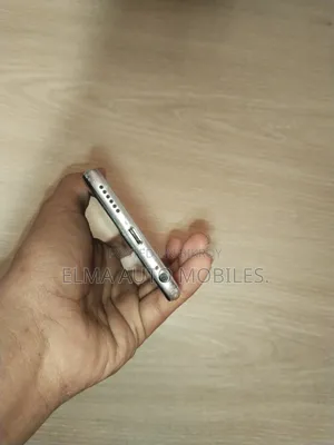 অ্যাপল আইফোন ৬ ৬৪ জিবি হোয়াইট