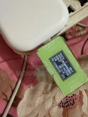 অ্যাপল ২০ ওয়াট অ্যাডাপ্টার