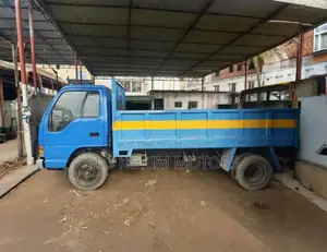Isuzu Pickup NKR