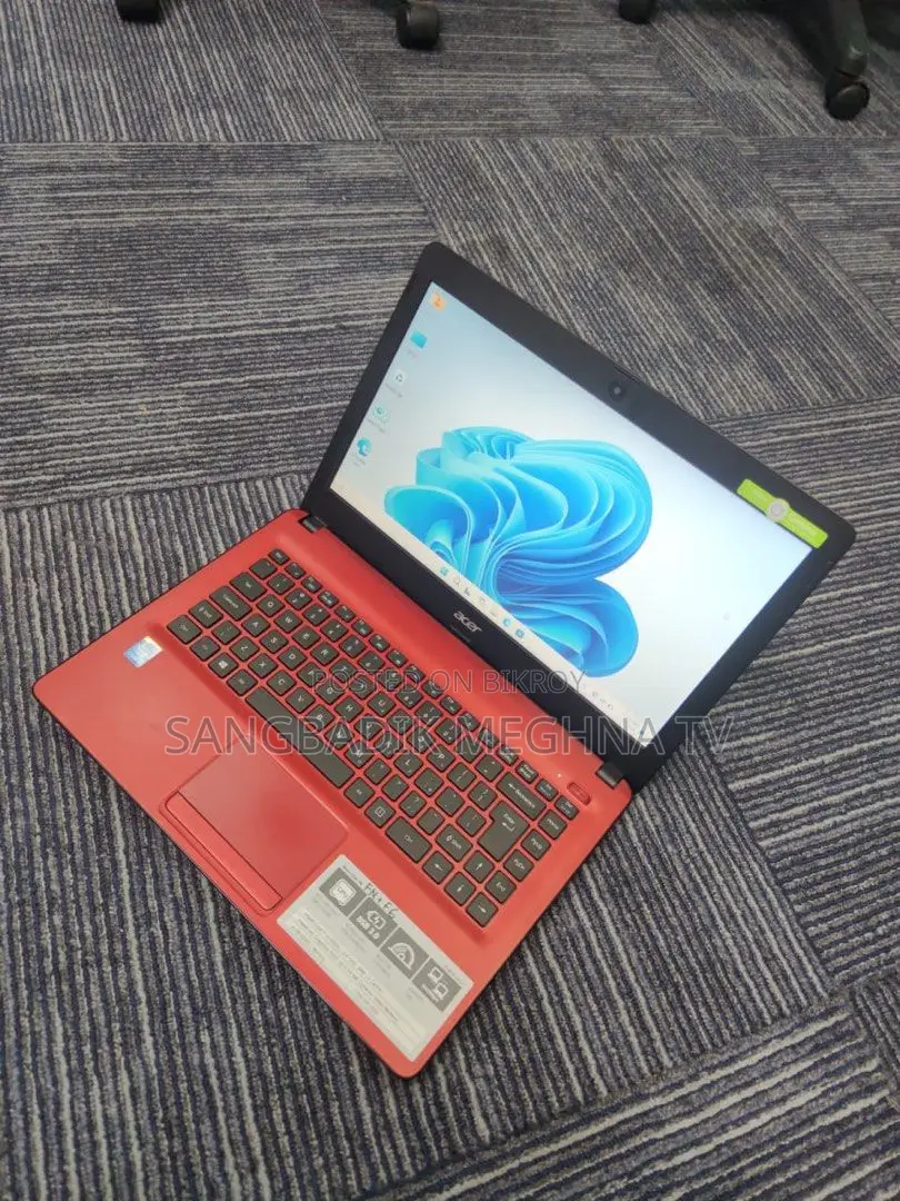 Laptop Acer 3GB Intel SSD 256GB