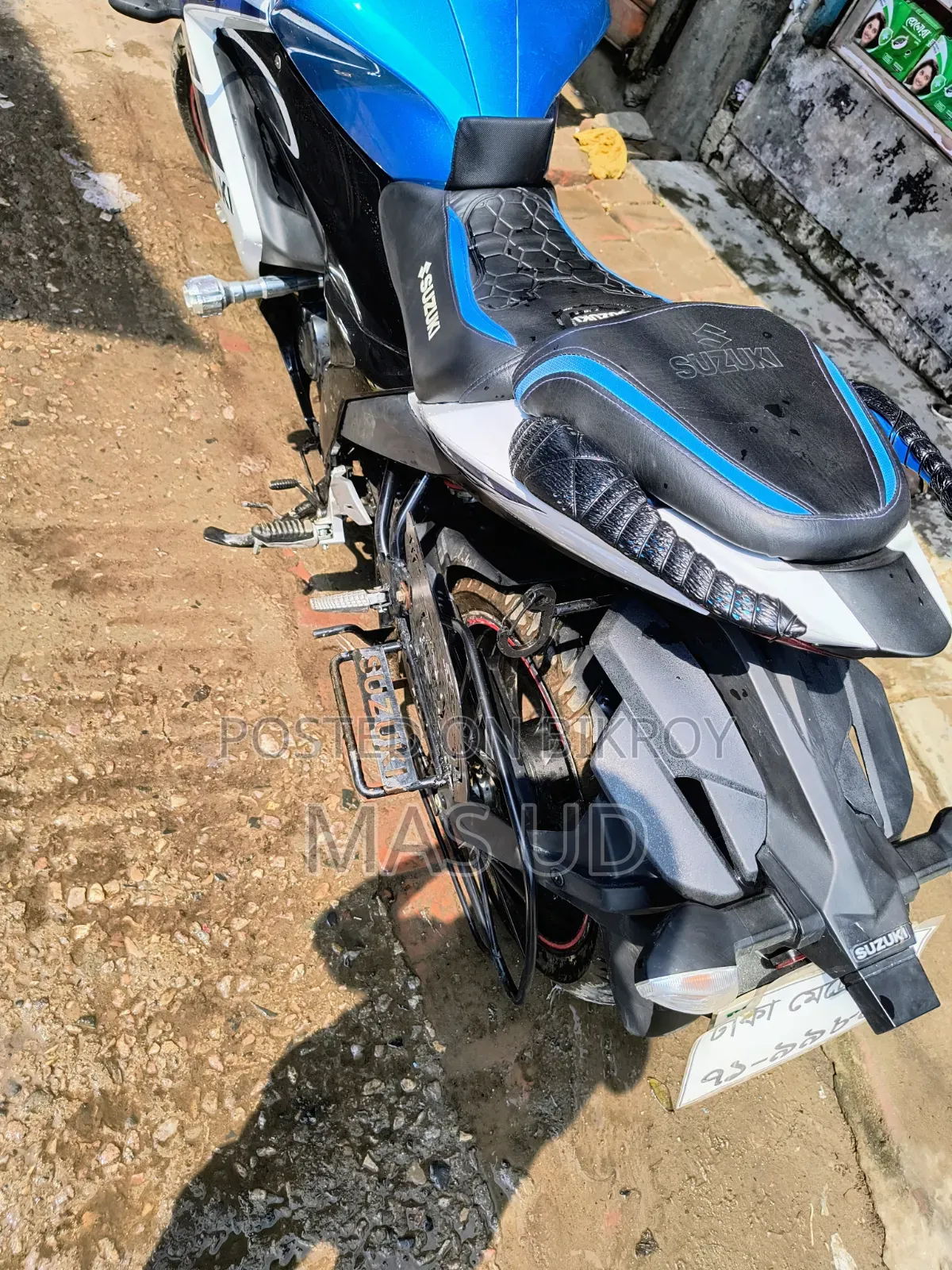 Suzuki Gixxer SF FI 2025 White
