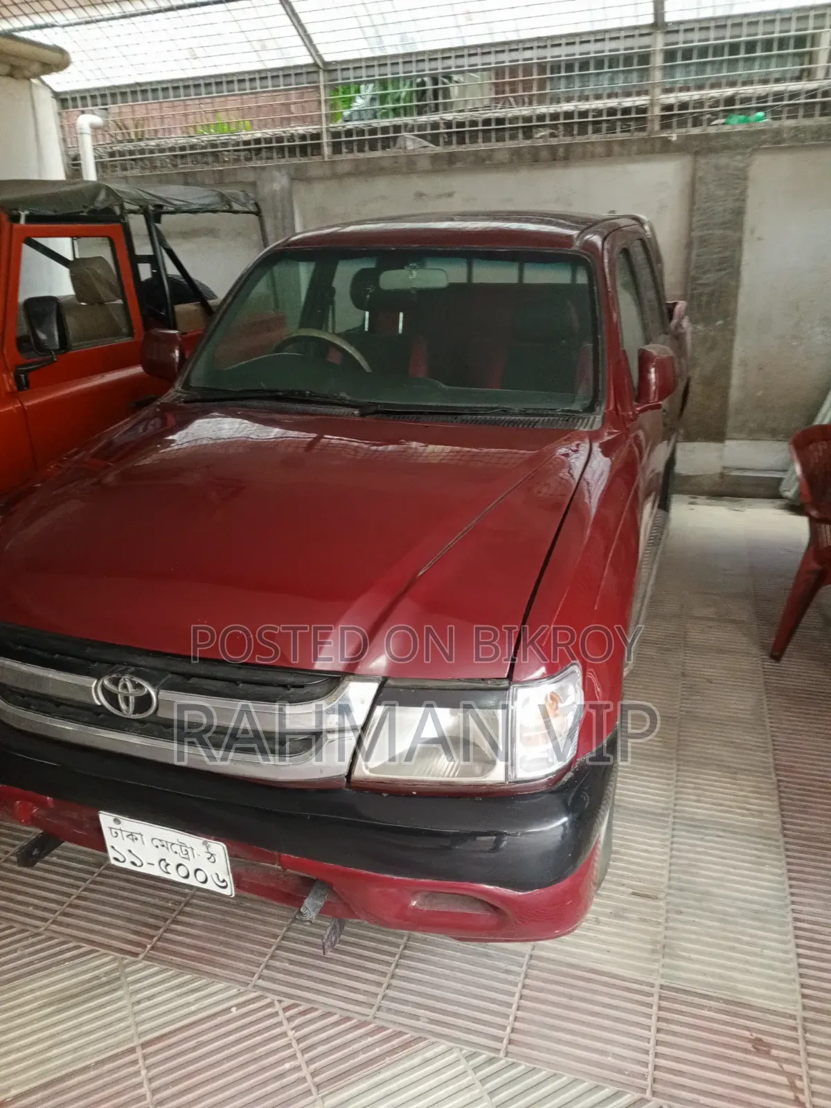 Toyota Hilux 2003 Red