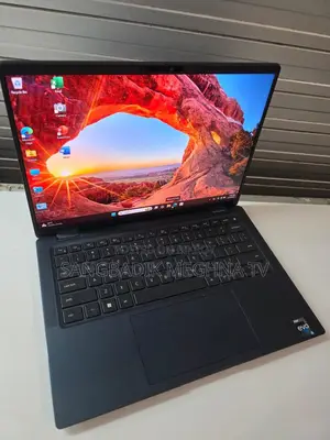 Laptop Dell 3GB Intel SSD 256GB