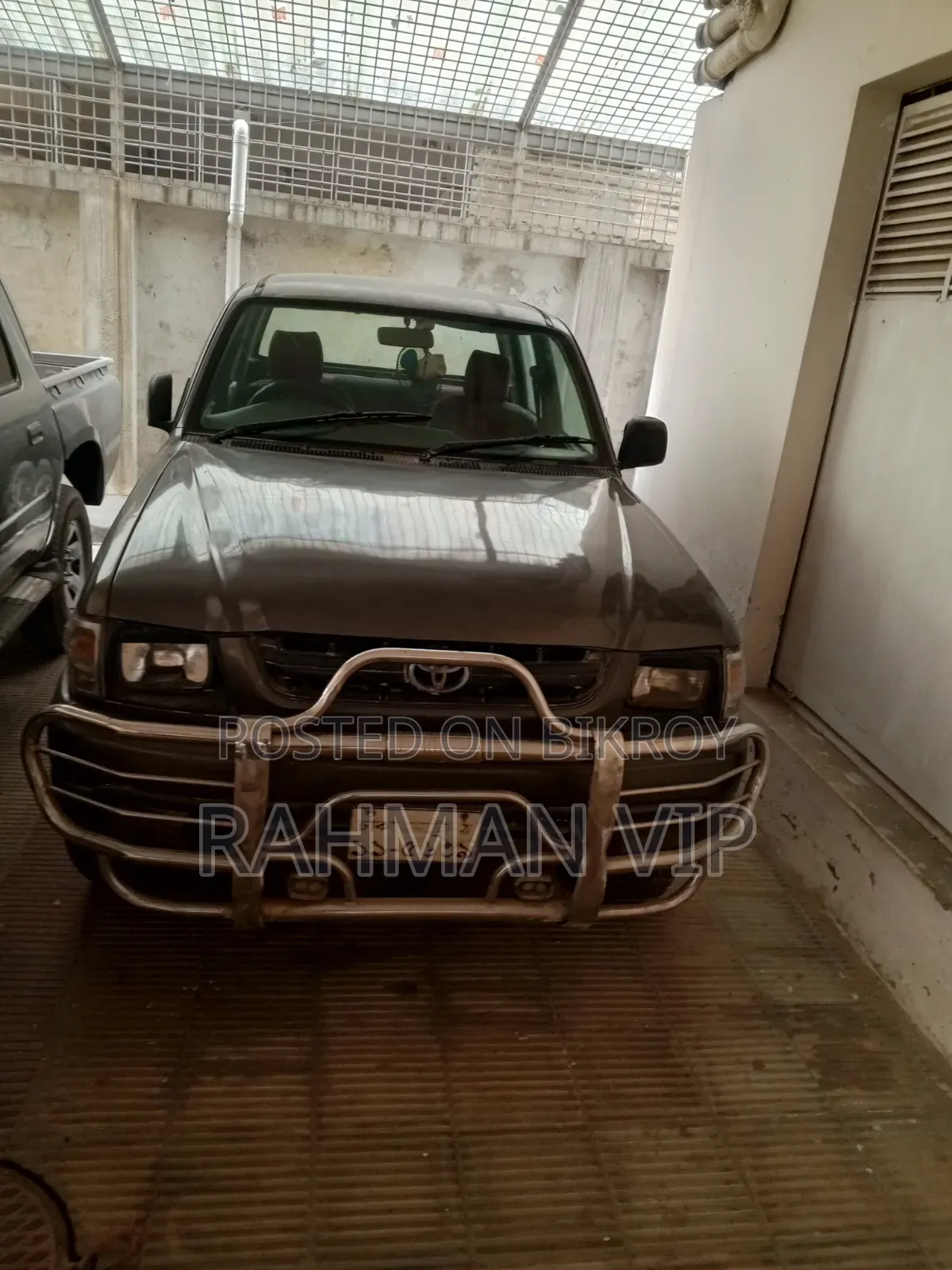 Toyota Hilux 2700i Raider 2004 Silver