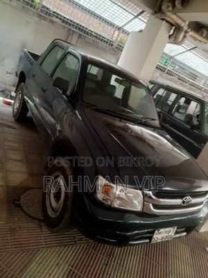 Toyota Hilux 2001 Black