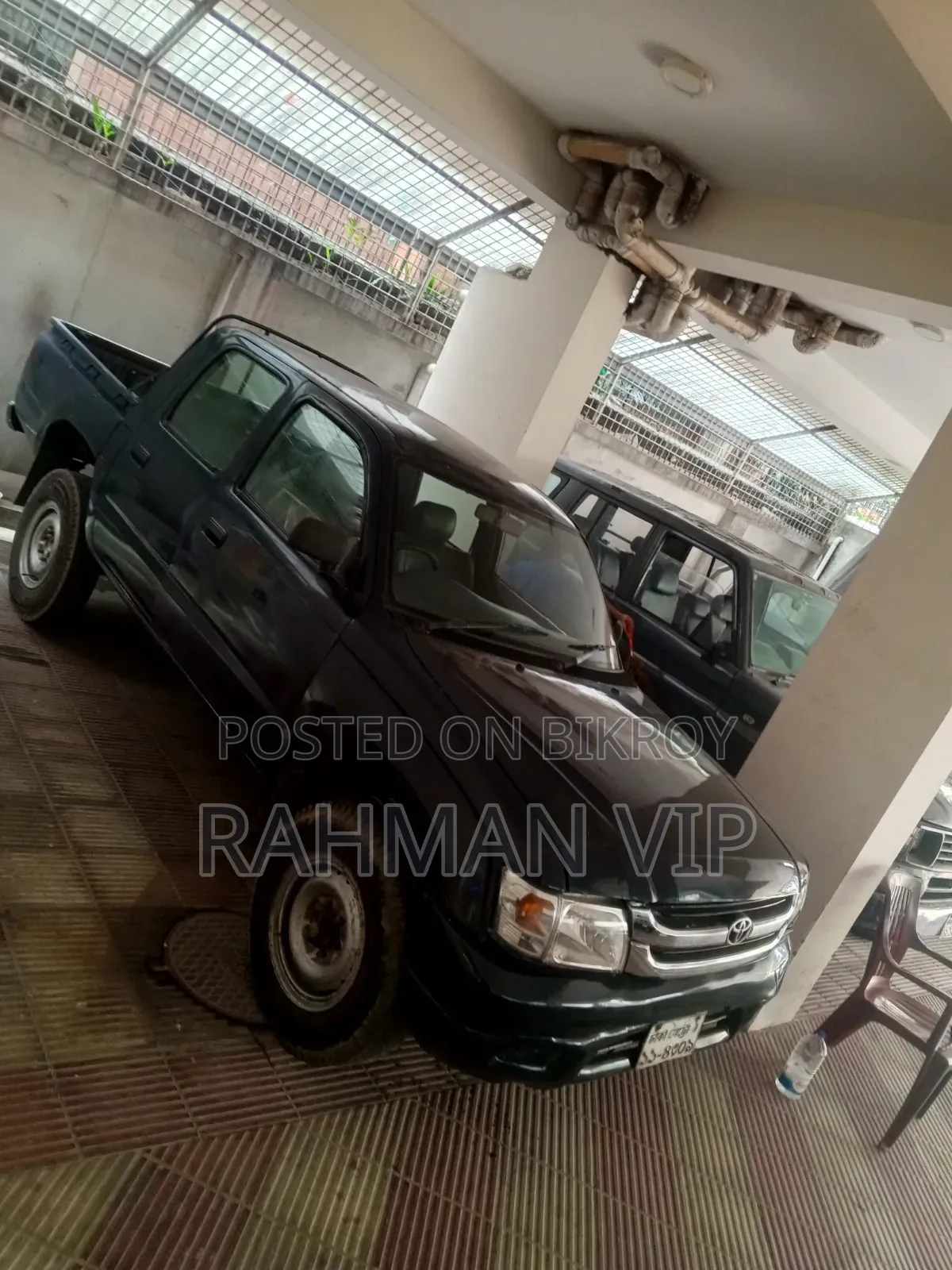 Toyota Hilux 2001 Black