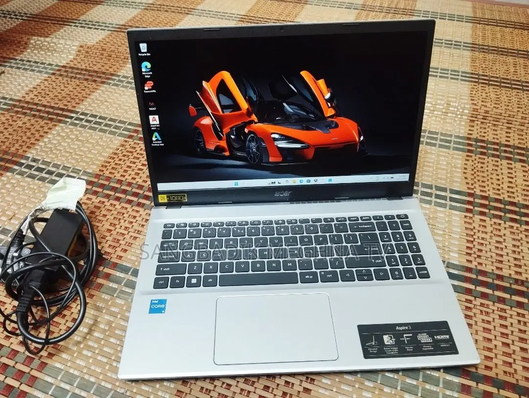 Laptop Acer 4GB Intel SSD 500GB