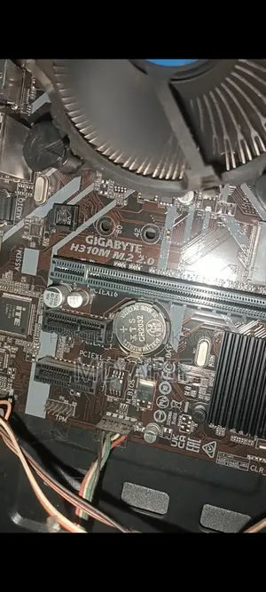 Desktop Computer 8GB Intel Core I5 HDD+SSD 750GB