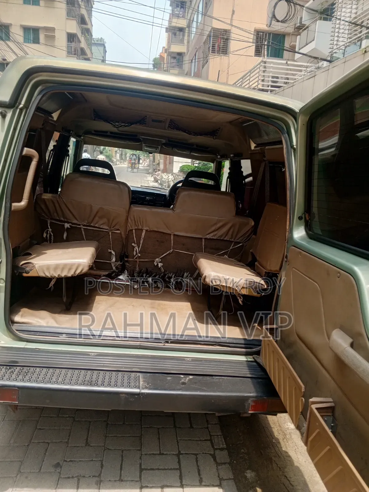 Land Rover Discovery Base AWD 1995 Brown