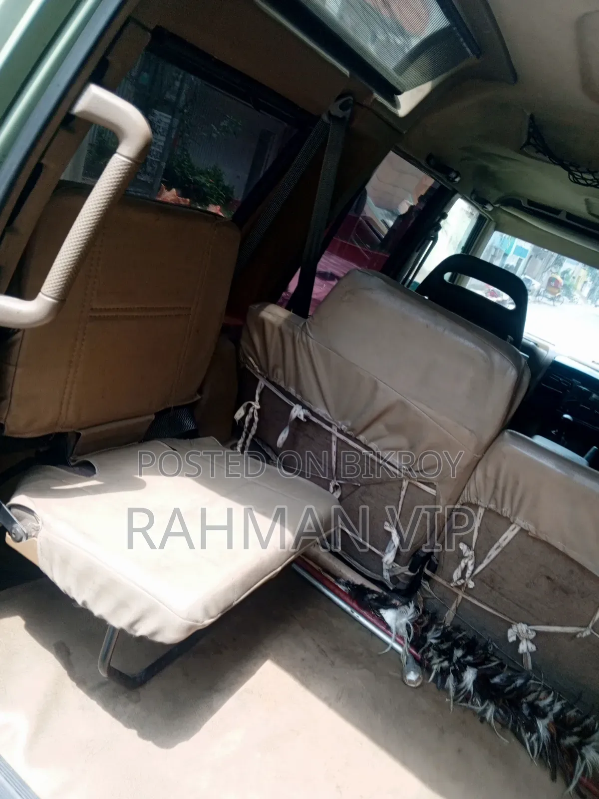 Land Rover Discovery Base AWD 1995 Brown