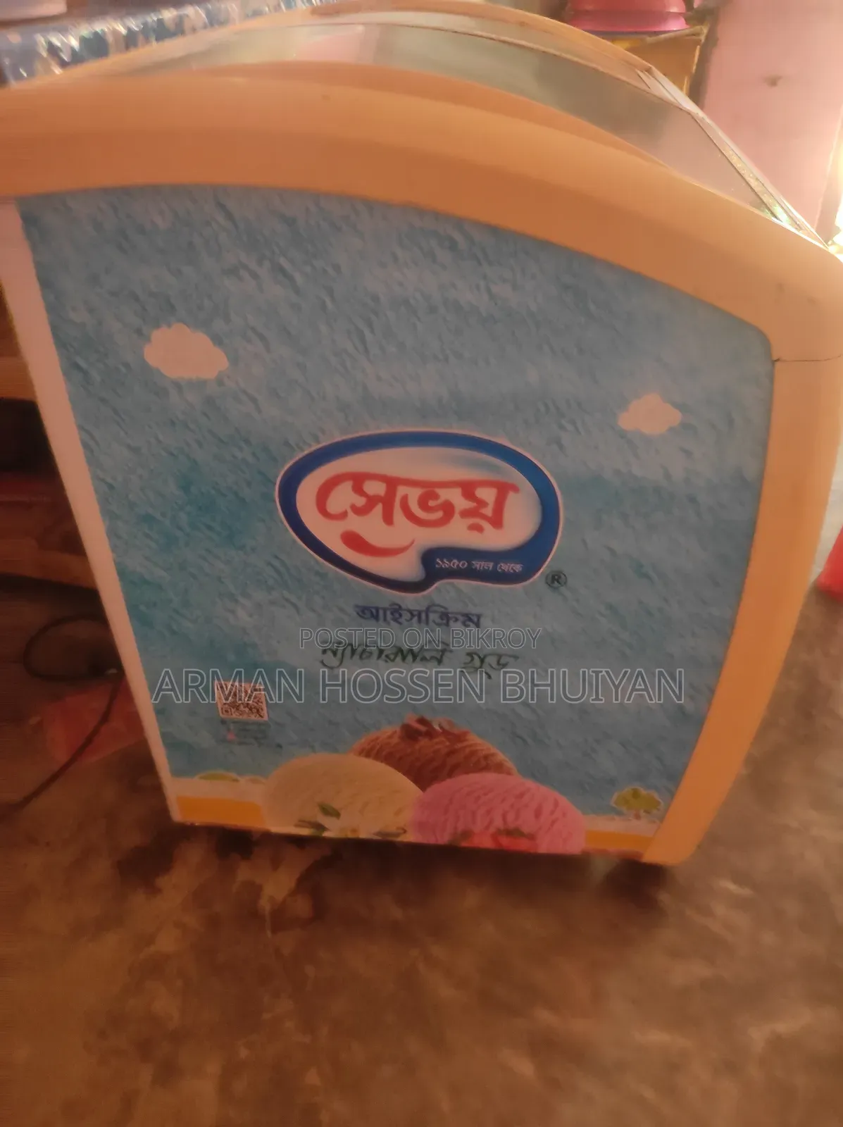 Running Ice-cream Fridge (Big) For Sale