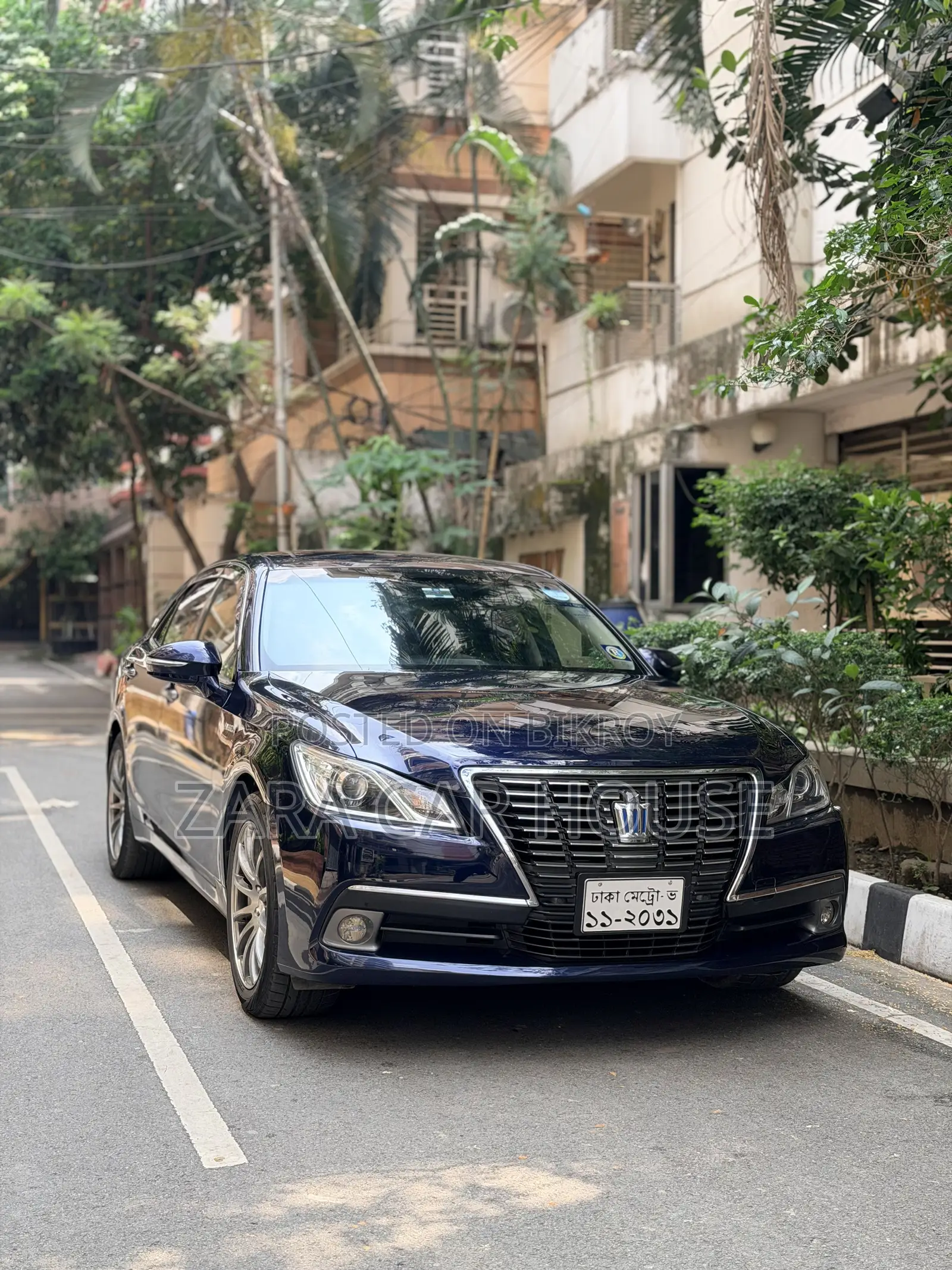 Toyota Crown 2013 Blue