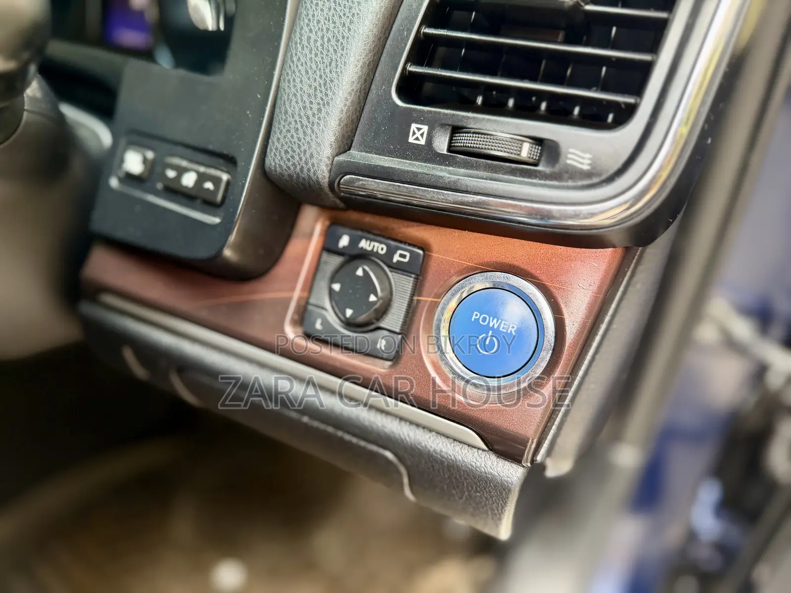 Toyota Crown 2013 Blue