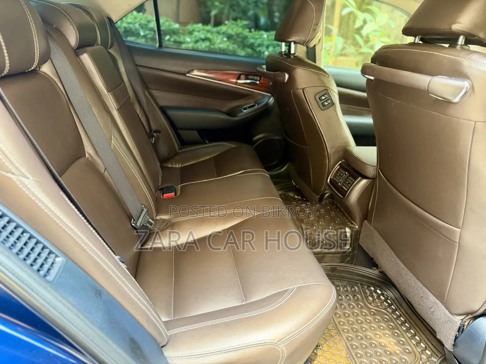 Toyota Crown 2013 Blue