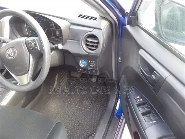 Toyota Corolla Fielder 2021 Blue